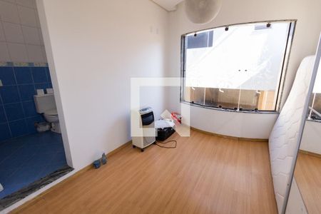 Casa à venda com 330m², 3 quartos e 4 vagas Casa à venda com 330m², 3 quartos e 4 vagasQuarto 2 - suíte