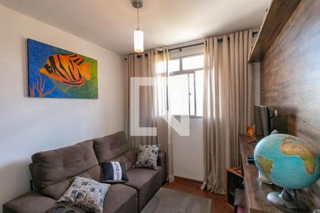 Sala de apartamento à venda com 3 quartos, 58m² em Califórnia, Belo Horizonte