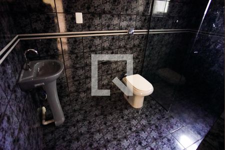 Banheiro do Quarto 1 de casa para alugar com 3 quartos, 210m² em Glória, Belo Horizonte