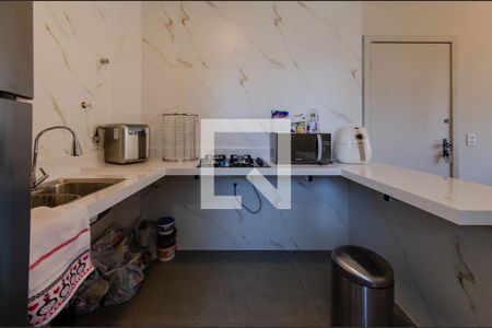 Cozinha de apartamento à venda com 3 quartos, 84m² em Estoril, Belo Horizonte