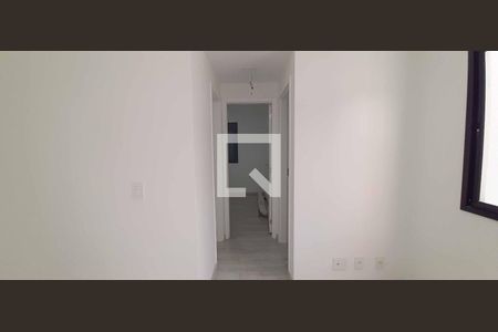 Corredor de apartamento para alugar com 2 quartos, 40m² em Ayrosa, Osasco