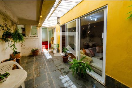 Área privativa de apartamento para alugar com 4 quartos, 110m² em Gutierrez, Belo Horizonte