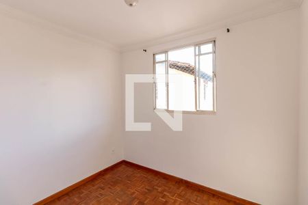Quarto 2 de apartamento para alugar com 2 quartos, 55m² em Camargos, Belo Horizonte