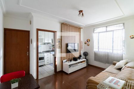 Sala  de apartamento à venda com 3 quartos, 65m² em Floresta, Belo Horizonte