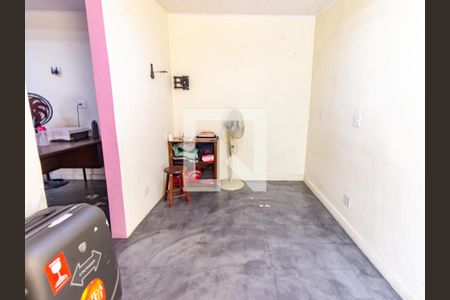 Casa à venda com 133m², 3 quartos e 2 vagas Casa à venda com 133m², 3 quartos e 2 vagasSuíte 3 - Closet