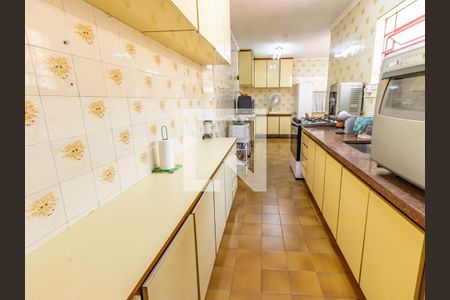 Casa à venda com 133m², 3 quartos e 2 vagas Casa à venda com 133m², 3 quartos e 2 vagasCozinha