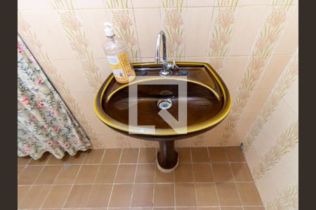 Casa à venda com 133m², 3 quartos e 2 vagas Casa à venda com 133m², 3 quartos e 2 vagasBanheiro