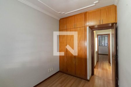 Quarto 2 de casa à venda com 2 quartos, 110m² em Heliópolis, Belo Horizonte