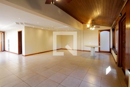 Casa de condomínio à venda com 284m², 6 quartos e 4 vagasSala