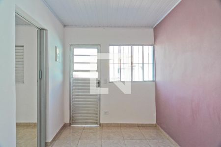 Sala de casa para alugar com 2 quartos, 50m² em Vila Serralheiro, São Paulo