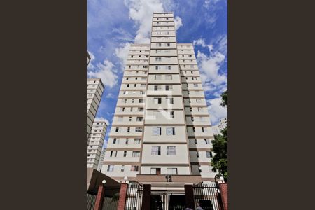 Apartamento à venda com 65m², 3 quartos e 1 vaga Apartamento à venda com 65m², 3 quartos e 1 vagaFachada