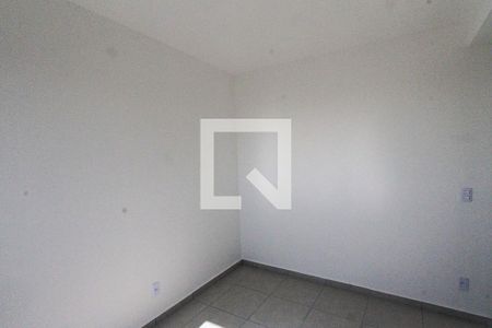 Quarto 2 de apartamento para alugar com 2 quartos, 43m² em Vila Fatima, São Paulo