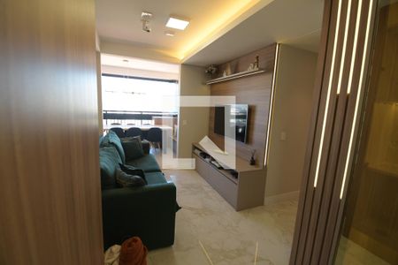 Sala de apartamento à venda com 2 quartos, 68m² em Vila Iza, Campinas