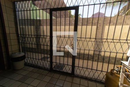 Casa à venda com 295m², 6 quartos e 2 vagas Casa à venda com 295m², 6 quartos e 2 vagasÁrea de Serviço