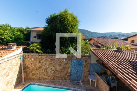 Casa à venda com 295m², 6 quartos e 2 vagas Casa à venda com 295m², 6 quartos e 2 vagasQuarto 5