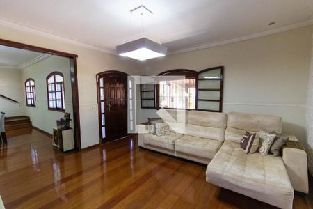 Sala de casa à venda com 6 quartos, 295m² em Piratininga, Niterói