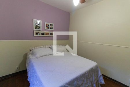 Casa à venda com 295m², 6 quartos e 2 vagas Casa à venda com 295m², 6 quartos e 2 vagasQuarto 3