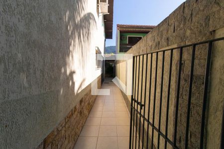 Casa à venda com 295m², 6 quartos e 2 vagas Casa à venda com 295m², 6 quartos e 2 vagasÁrea Externa