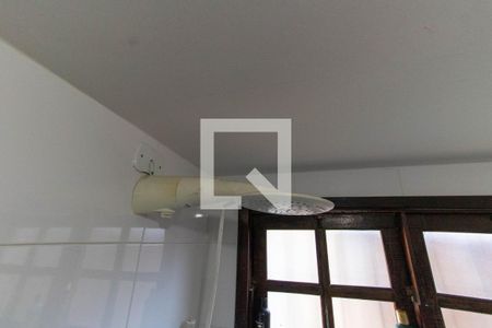 Casa à venda com 295m², 6 quartos e 2 vagas Casa à venda com 295m², 6 quartos e 2 vagasQuarto 4