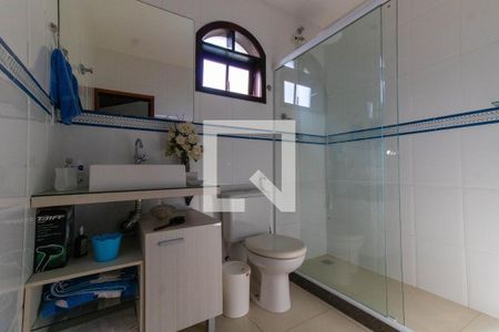 Casa à venda com 295m², 6 quartos e 2 vagas Casa à venda com 295m², 6 quartos e 2 vagasBanheiro