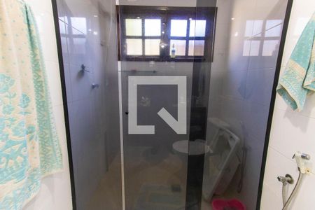 Casa à venda com 295m², 6 quartos e 2 vagas Casa à venda com 295m², 6 quartos e 2 vagasQuarto 4