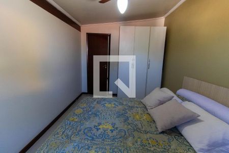 Casa à venda com 295m², 6 quartos e 2 vagas Casa à venda com 295m², 6 quartos e 2 vagasQuarto 1