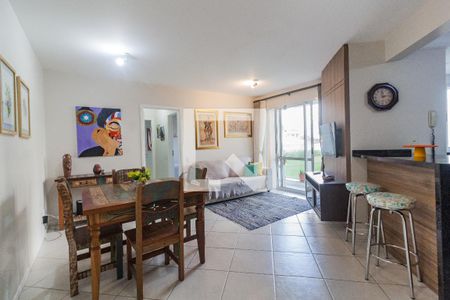 Sala de apartamento para alugar com 2 quartos, 74m² em Campinas, São José