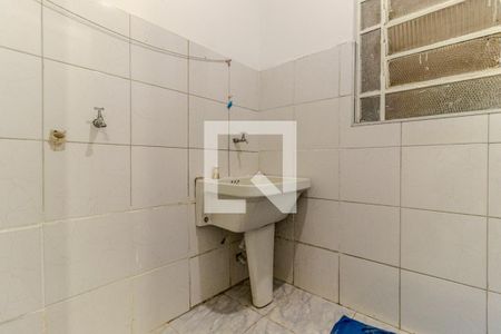 Banheiro de apartamento para alugar com 1 quarto, 47m² em Santa Ifigênia, São Paulo