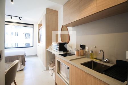 Cozinha de kitnet/studio para alugar com 1 quarto, 28m² em Itaim Bibi, São Paulo