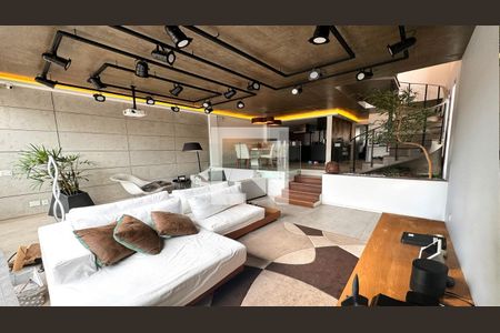 Casa à venda com 3 quartos, 192m² em Jardim Aeroporto, São Paulo