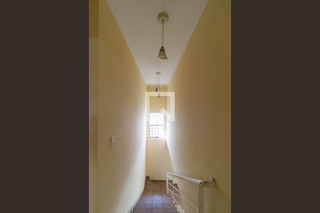 Escada de casa à venda com 3 quartos, 249m² em Parque Jambeiro, Campinas