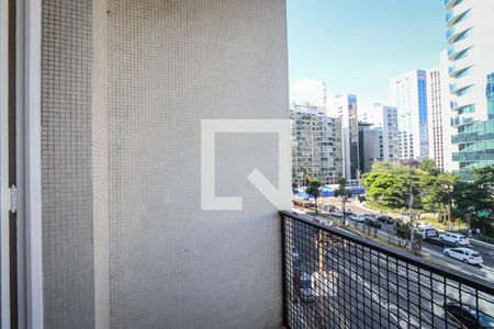 Sacada de apartamento à venda com 1 quarto, 74m² em Cerqueira César, São Paulo
