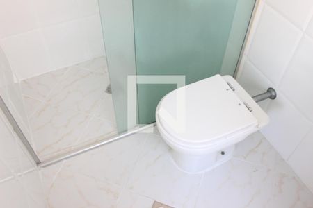 Banheiro de apartamento para alugar com 1 quarto, 38m² em Itararé, São Vicente