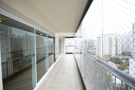 varanda de apartamento para alugar com 4 quartos, 157m² em Vila Mariana, São Paulo