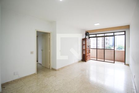 Sala de apartamento para alugar com 3 quartos, 122m² em Vila Olímpia, São Paulo