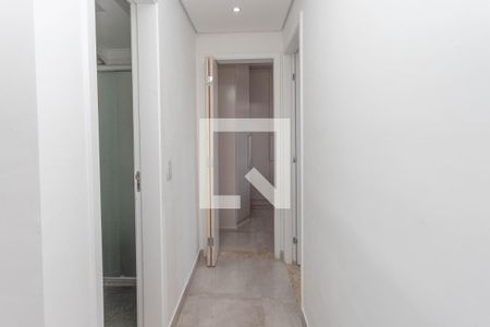 Corredor  de apartamento para alugar com 2 quartos, 44m² em Jardim Concordia, Diadema