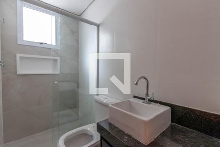 Banheiro de apartamento à venda com 2 quartos, 145m² em Santo Antônio, Belo Horizonte
