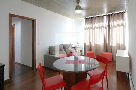 Sala de apartamento para alugar com 3 quartos, 75m² em Sion, Belo Horizonte
