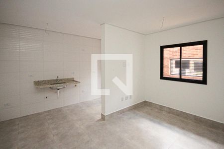 Sala e cozinha de apartamento à venda com 1 quarto, 34m² em Vila Ivone, São Paulo