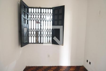 Quarto 2 de casa para alugar com 2 quartos, 160m² em Marechal Hermes, Rio de Janeiro