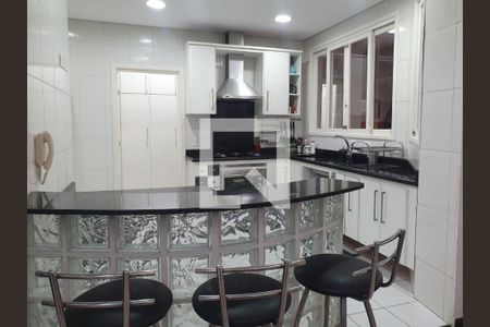 Casa à venda com 3 quartos, 204m² em Bairro dos Casa, São Bernardo do Campo