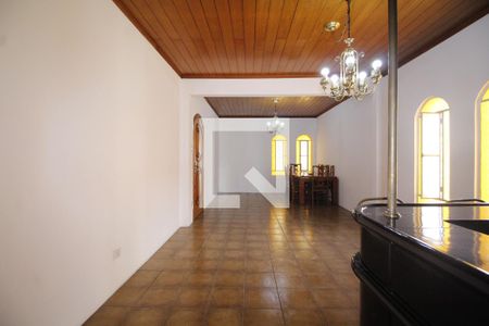 Sala de casa para alugar com 6 quartos, 350m² em Água Fria, São Paulo