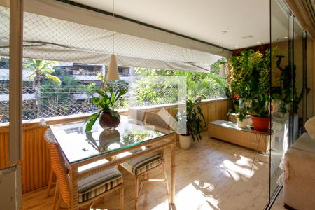 Varanda de apartamento à venda com 4 quartos, 179m² em Barra da Tijuca, Rio de Janeiro