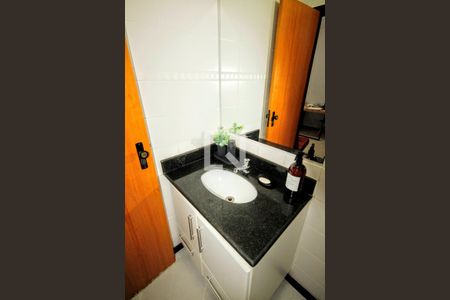 banheiro 1 de apartamento à venda com 1 quarto, 50m² em Buritis, Belo Horizonte