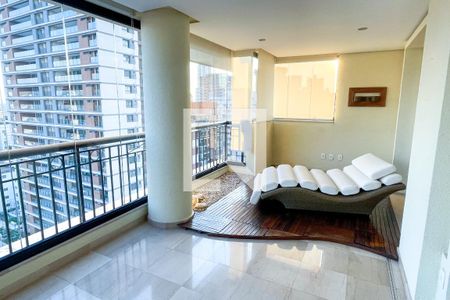 Varanda da Sala de apartamento à venda com 3 quartos, 215m² em Sumaré, São Paulo
