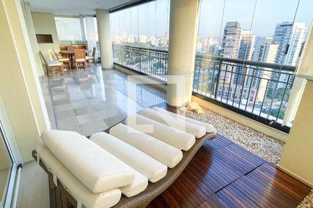 Varanda da Sala de apartamento à venda com 3 quartos, 215m² em Sumaré, São Paulo