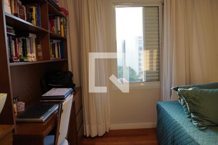 Quarto de apartamento à venda com 3 quartos, 126m² em Cerqueira César, São Paulo