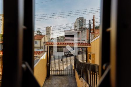 Vista de casa à venda com 3 quartos, 196m² em Vila Mazzei, São Paulo