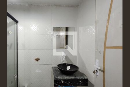 Banheiro de kitnet/studio para alugar com 1 quarto, 32m² em Tijuca, Rio de Janeiro