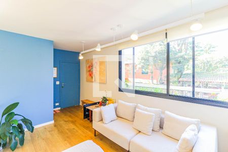 Sala de casa à venda com 3 quartos, 150m² em Jardim Petropolis, São Paulo
